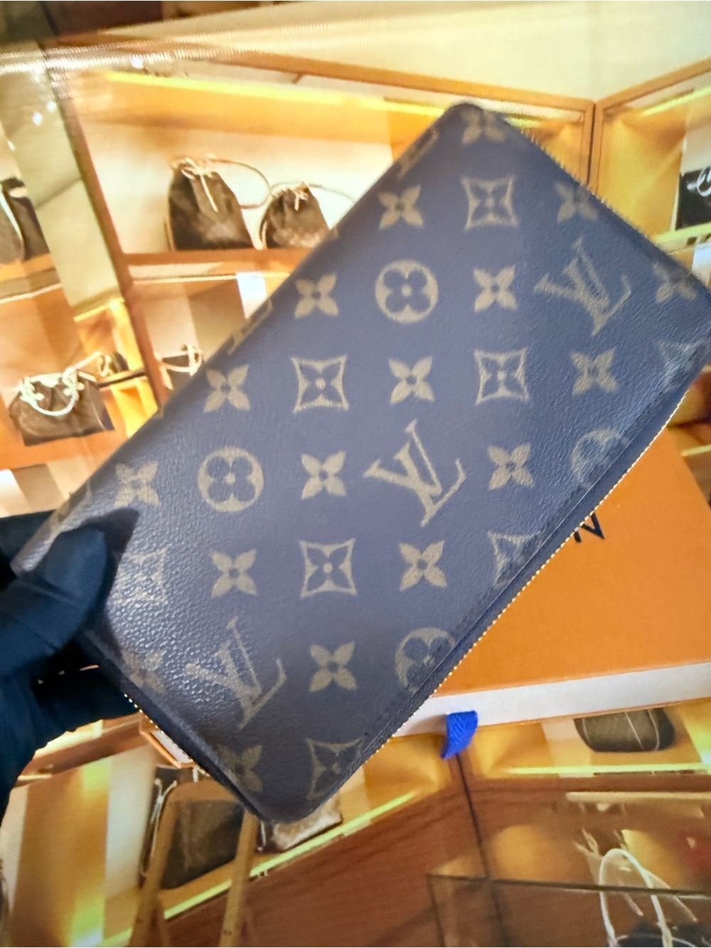 Louis Vuitton Men’s Brown Monogram Canvas Zip Wallet Ornizer -can fit your phone